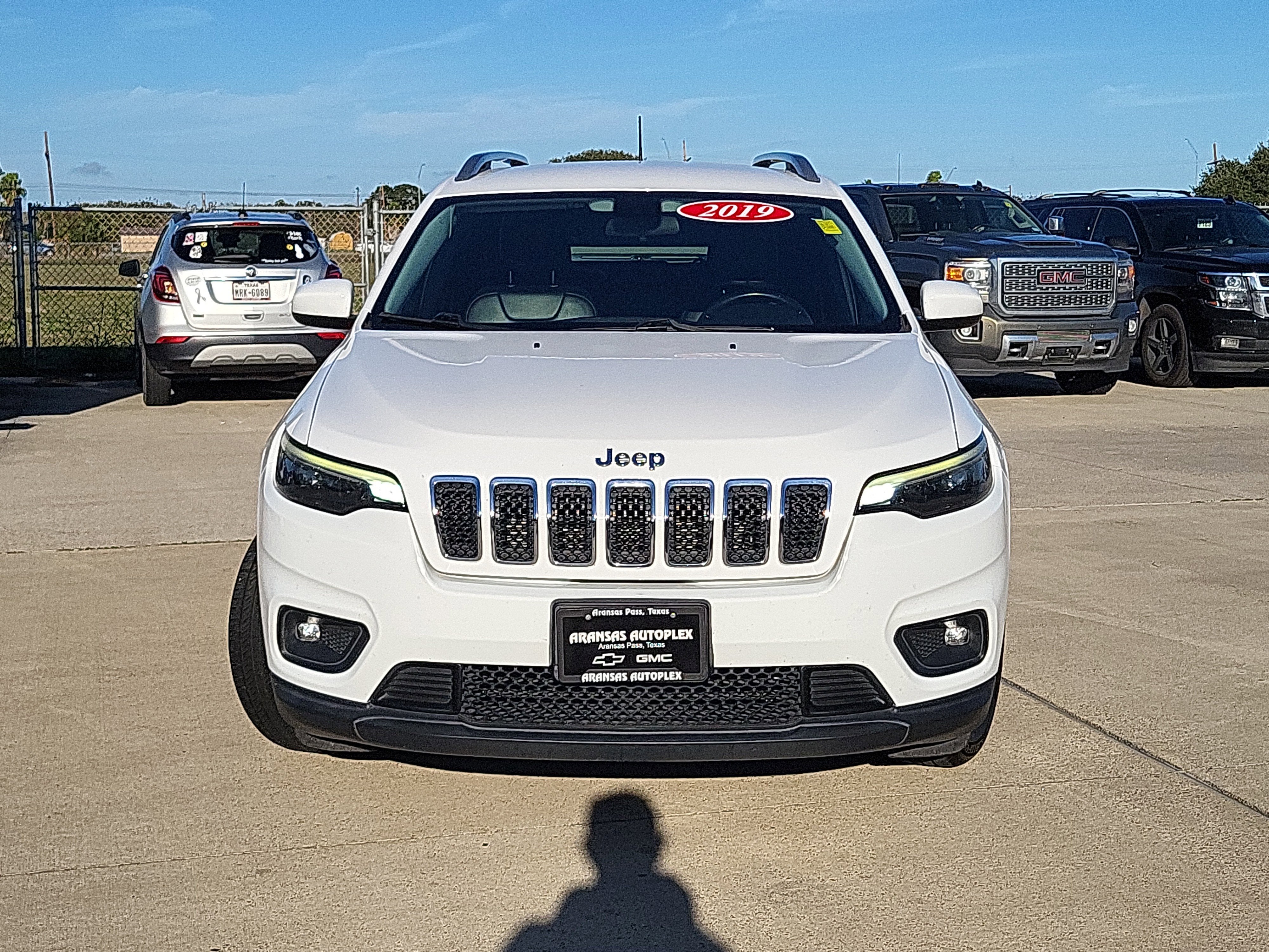 Used 2019 Jeep Cherokee Latitude Plus with VIN 1C4PJLLBXKD184174 for sale in Aransas Pass, TX