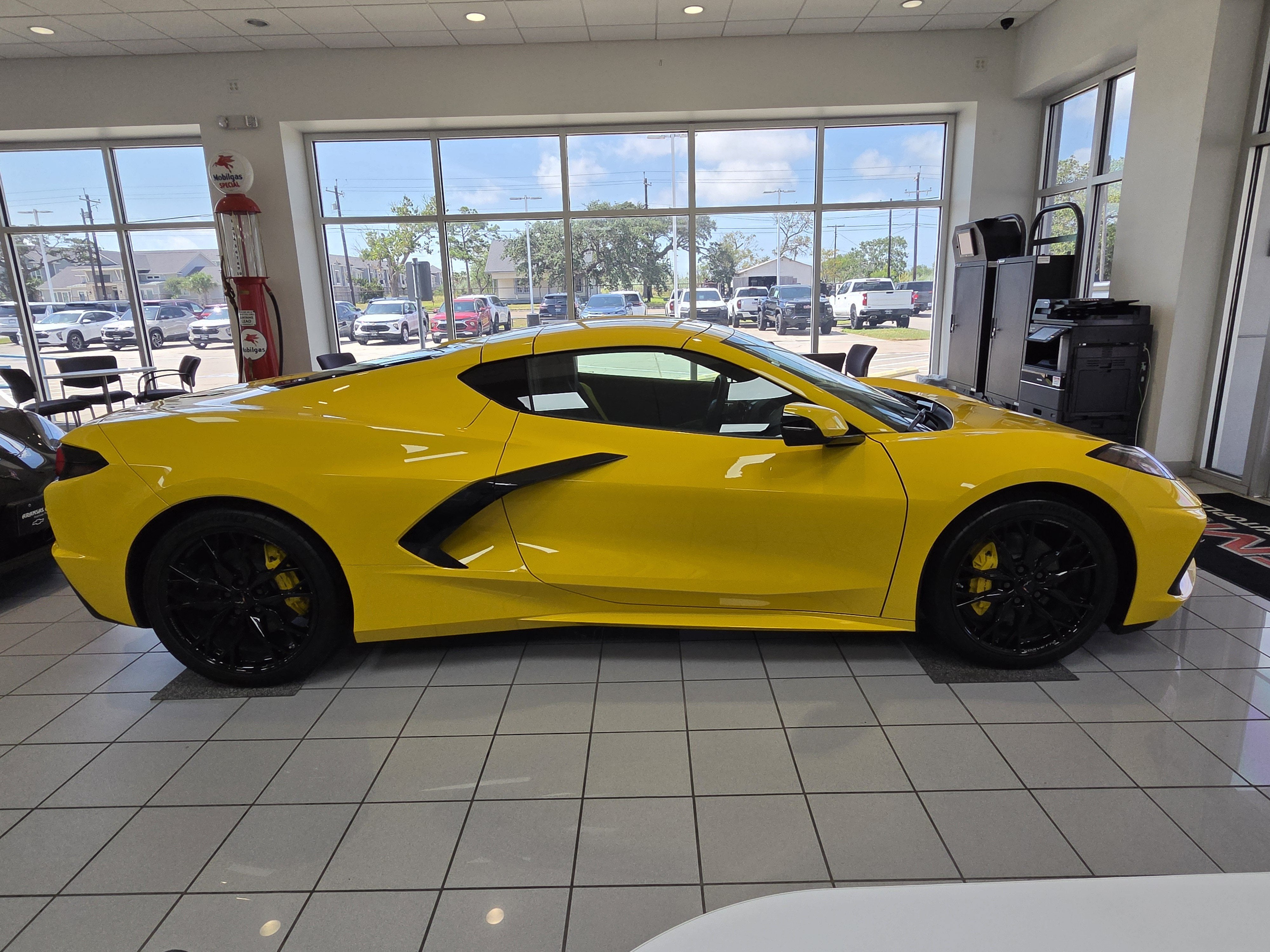 2027 Chevrolet Corvette Stingray 1LT