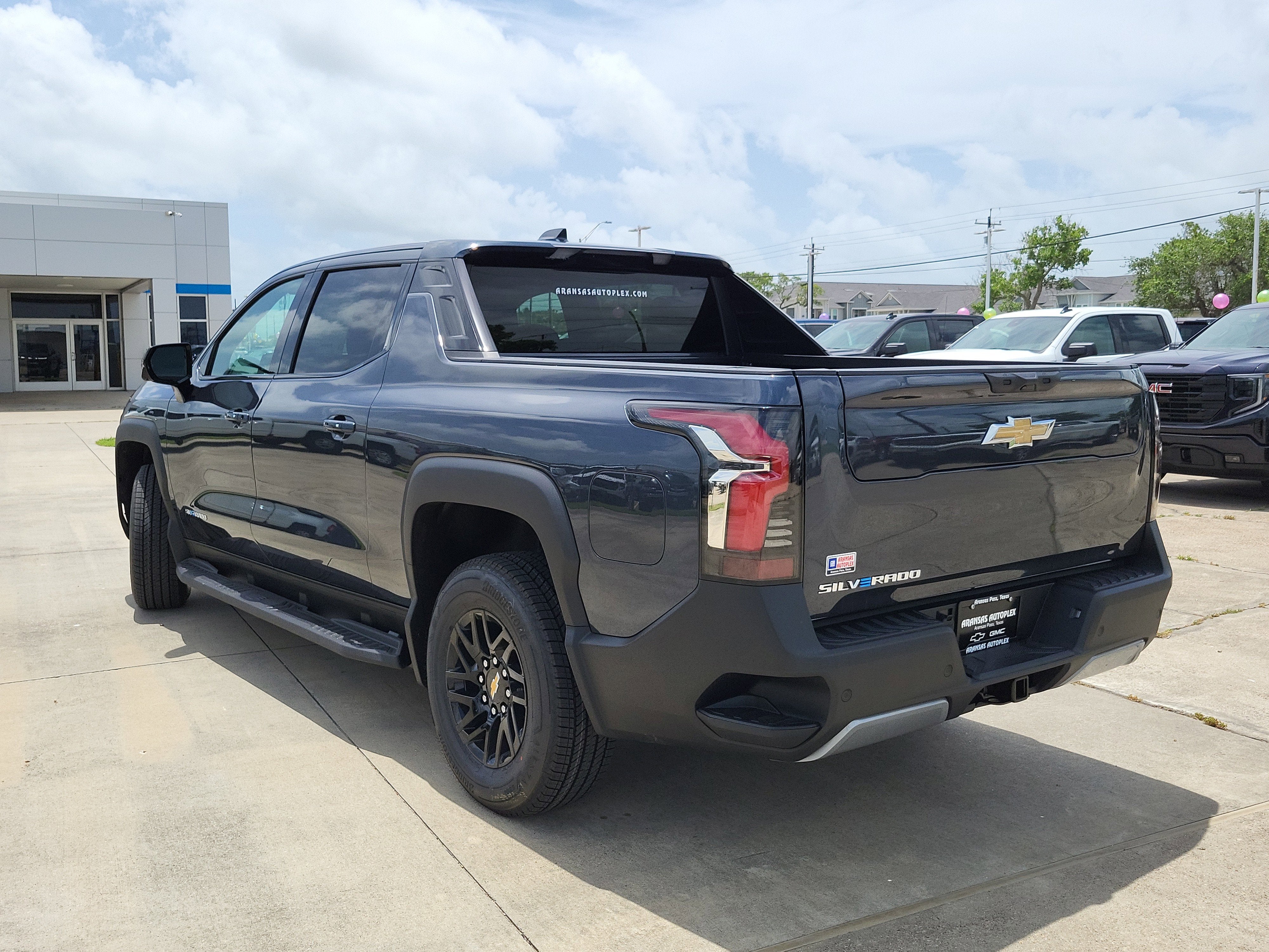 2025 Chevrolet Silverado EV LT - Extended Range