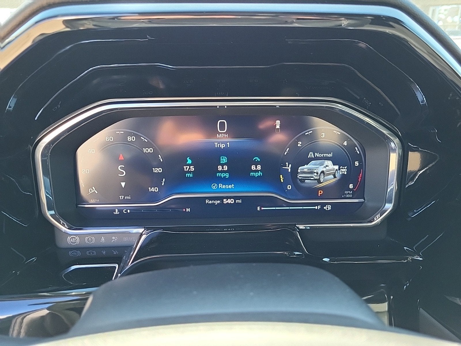 2025 Chevrolet Silverado 1500 LT