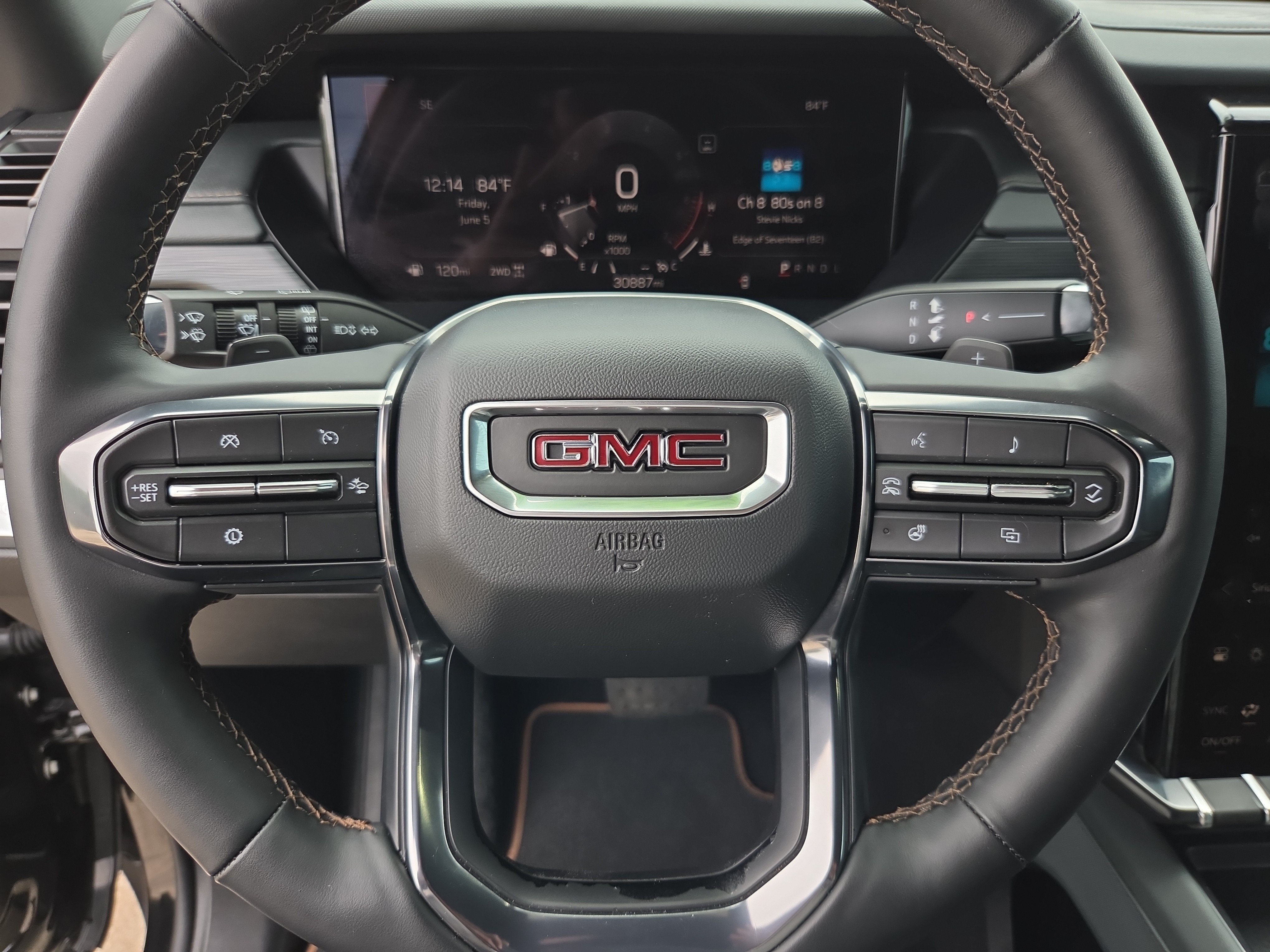 2024 GMC Acadia AT4
