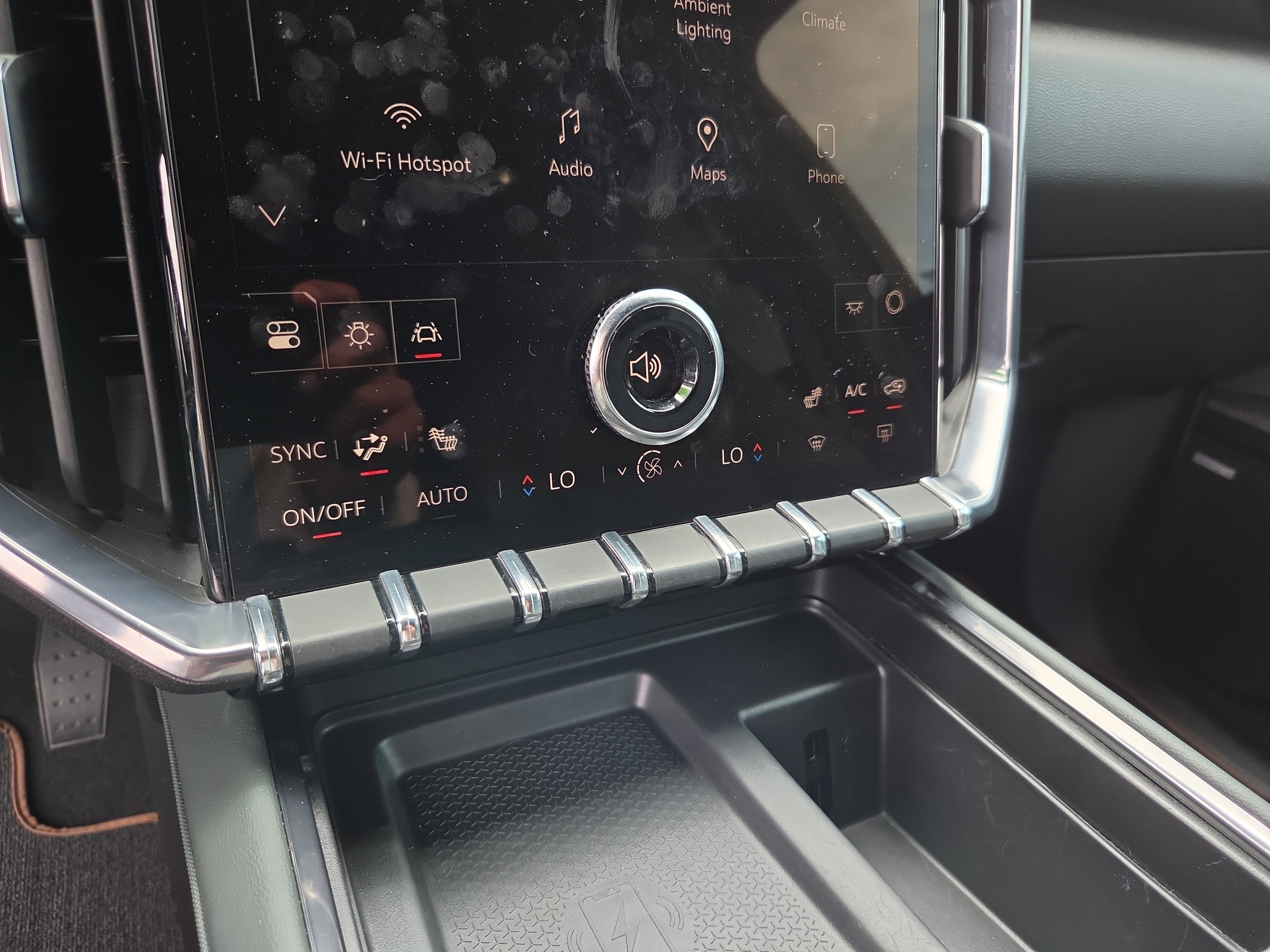 2024 GMC Acadia AT4