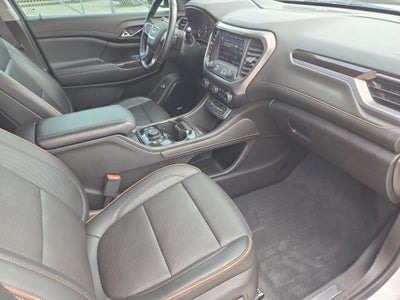2022 GMC Acadia AT4