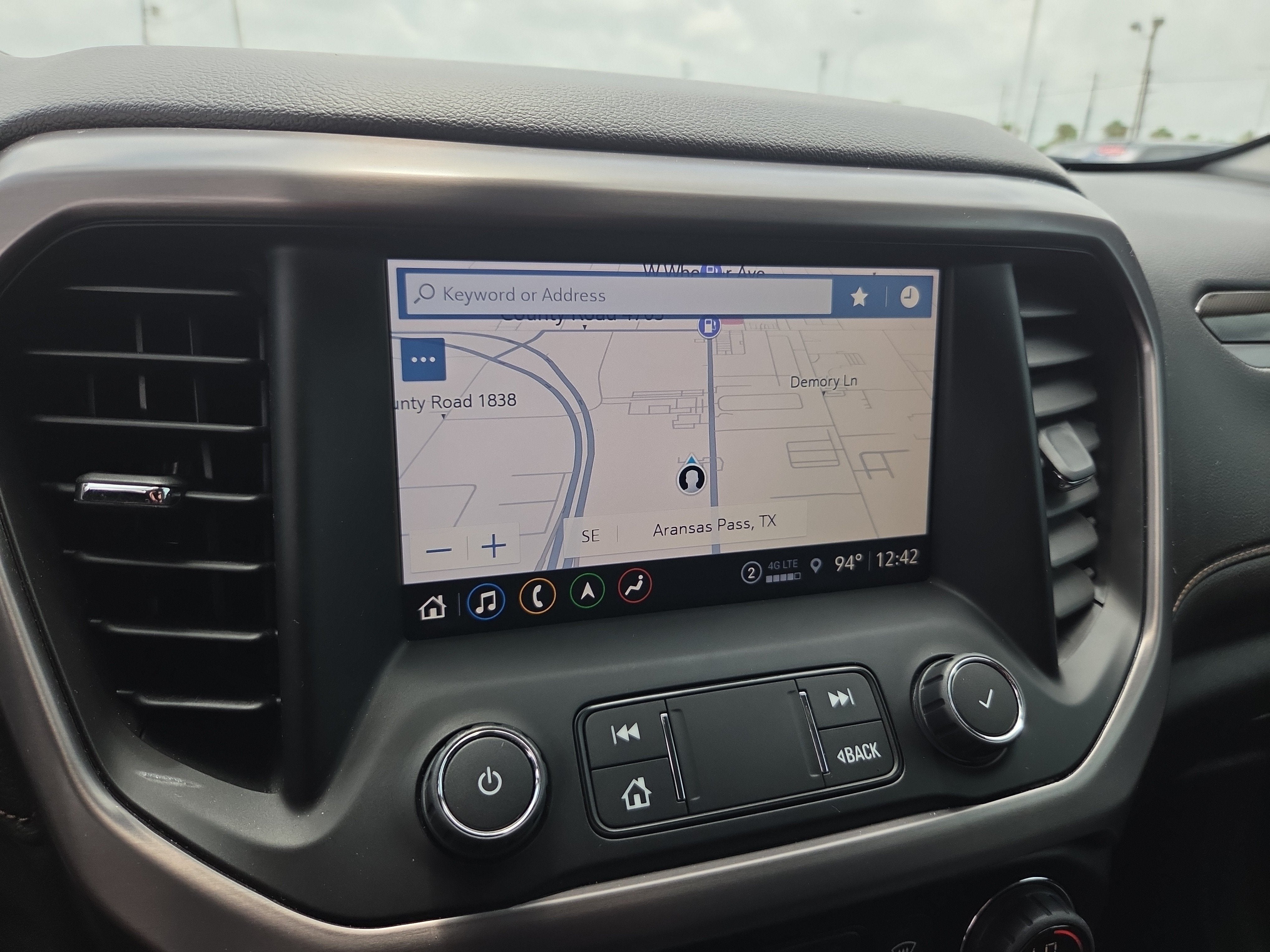 2022 GMC Acadia AT4