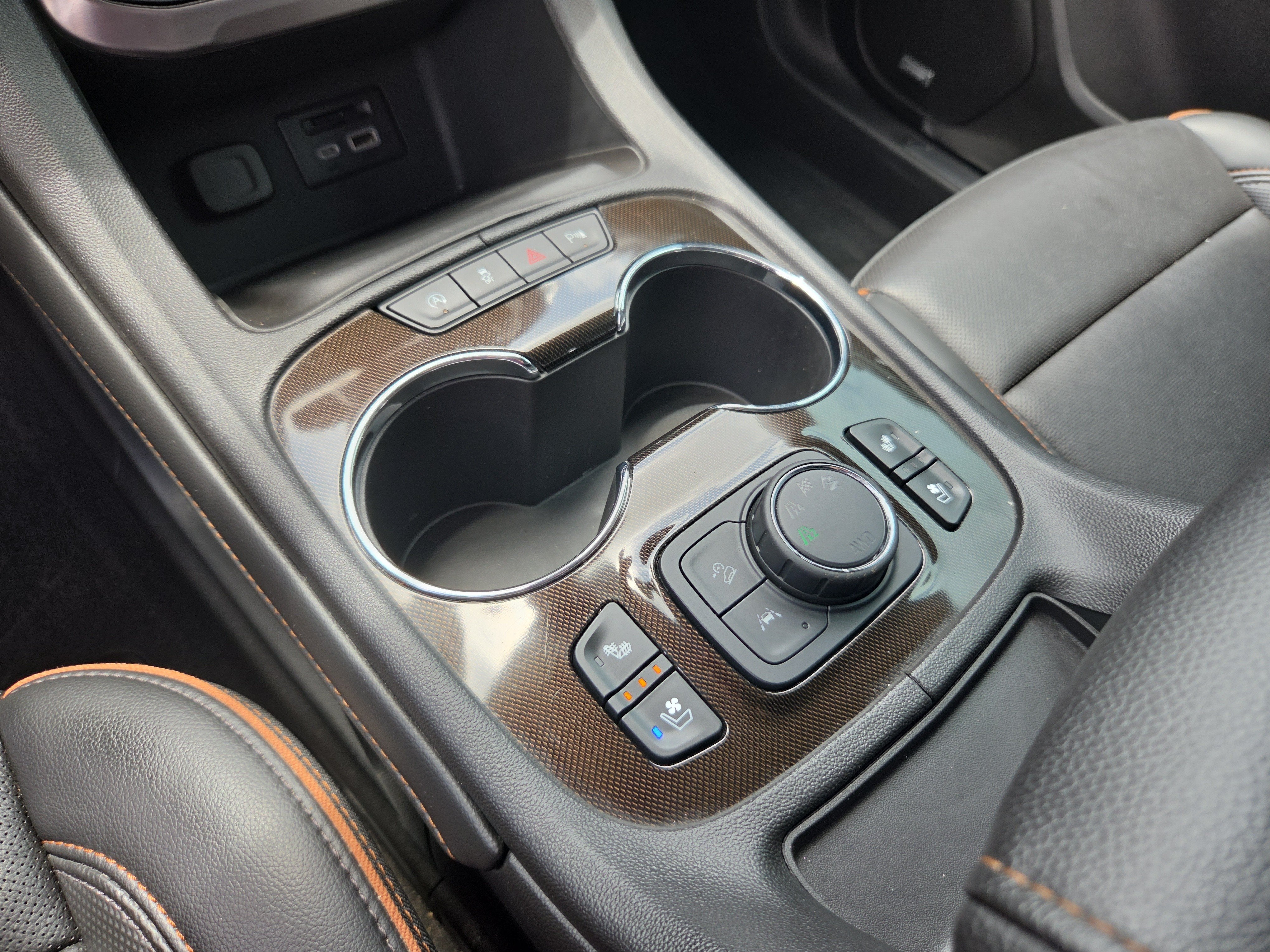2022 GMC Acadia AT4