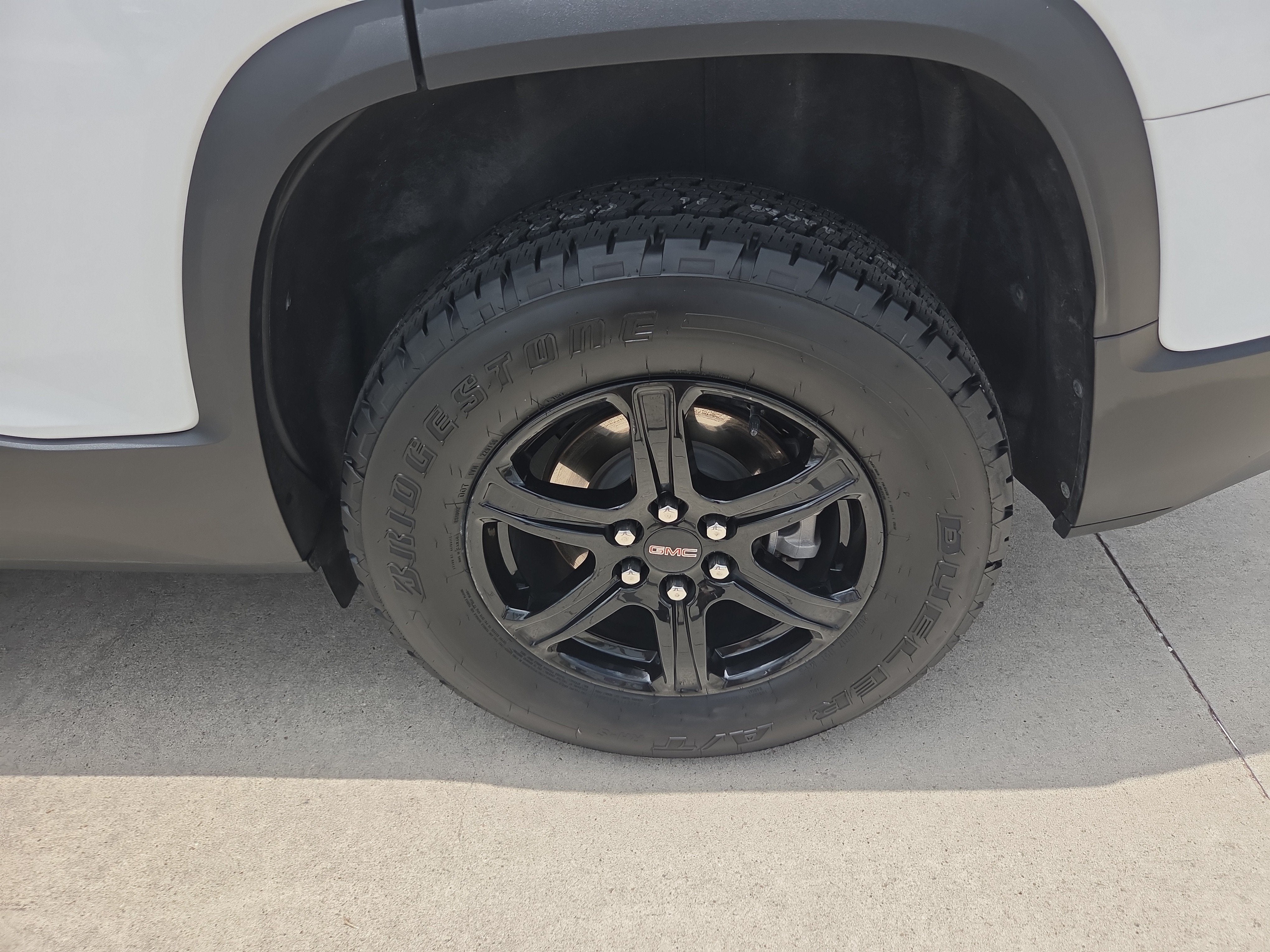 2022 GMC Acadia AT4