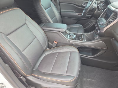 2022 GMC Acadia AT4