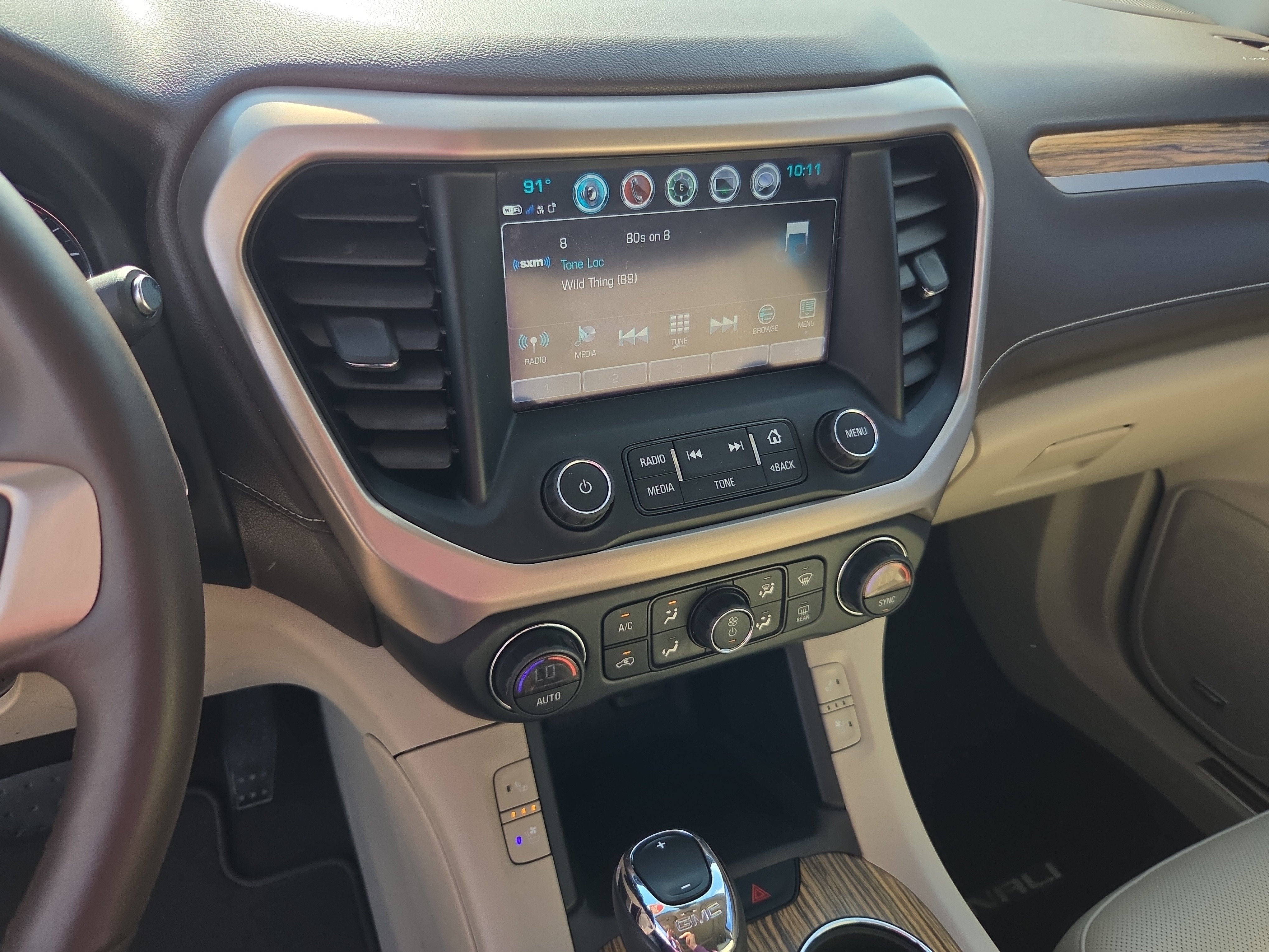 2019 GMC Acadia Denali