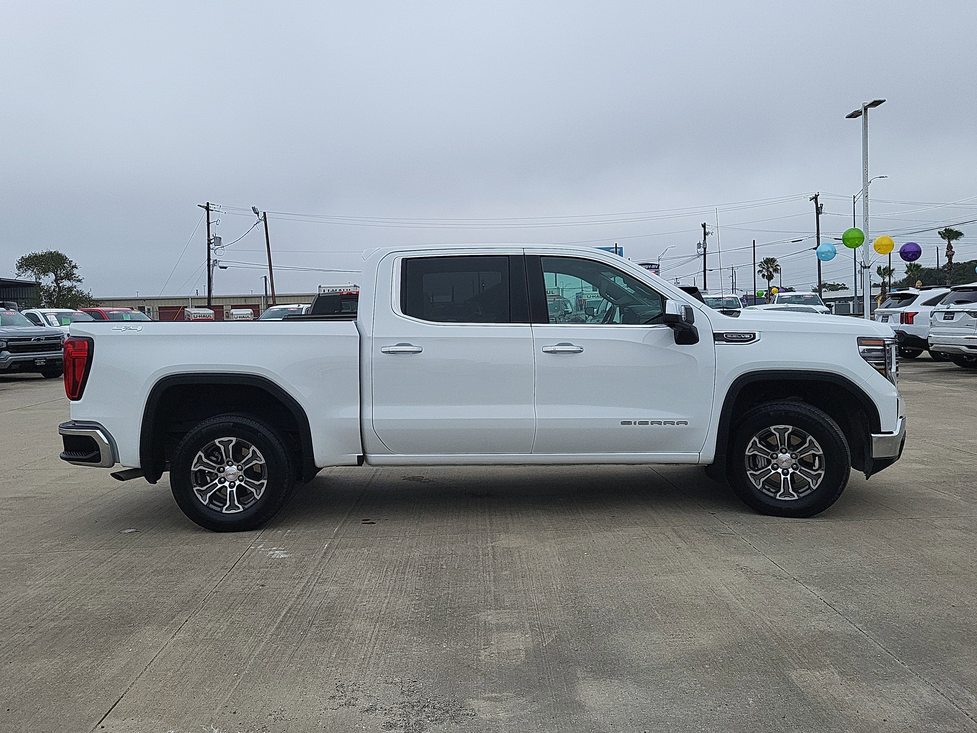 2025 GMC Sierra 1500 SLT