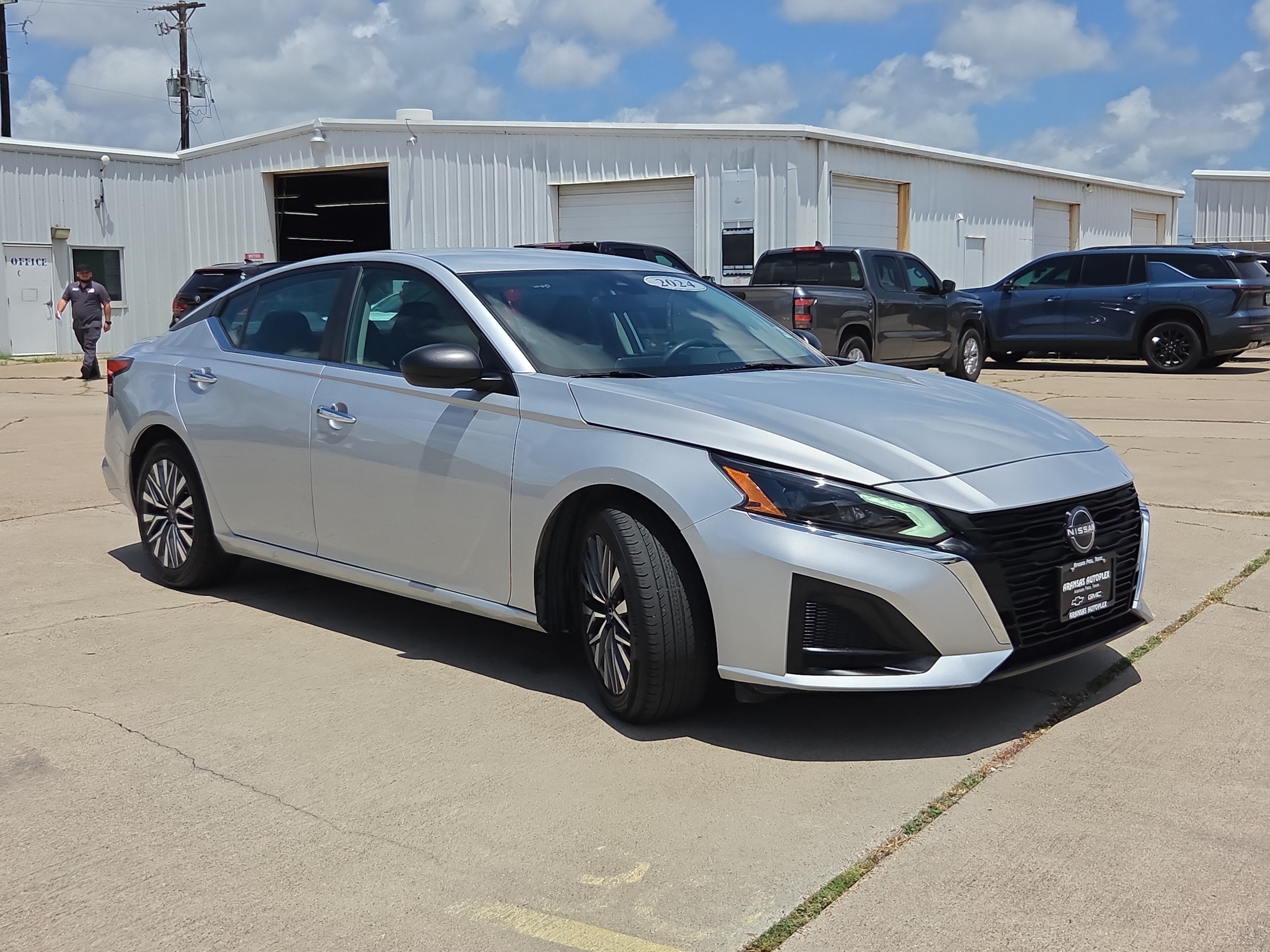 2024 Nissan Altima 2.5 SV