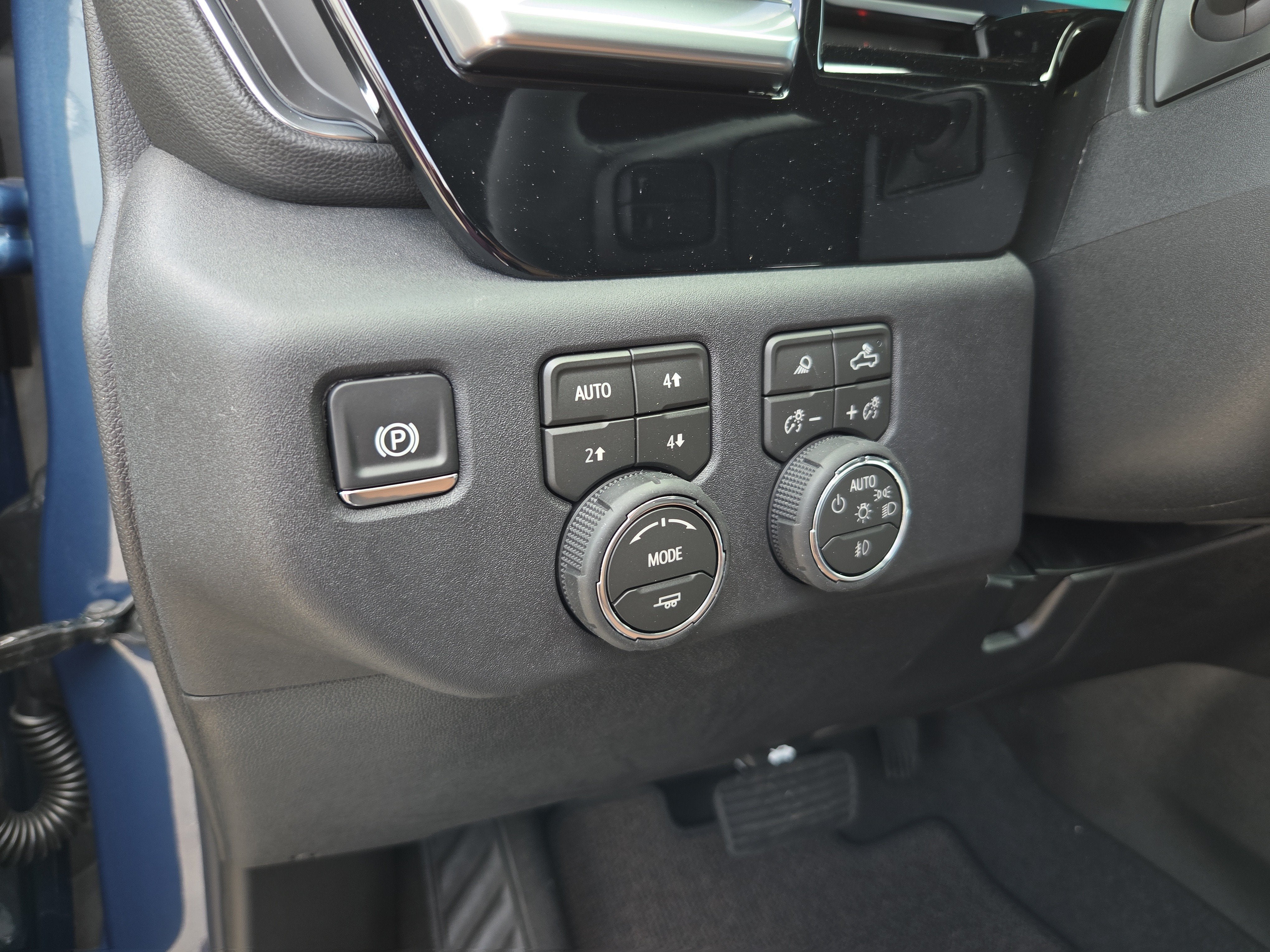2026 Chevrolet Silverado 2500 HD High Country - Photo 17