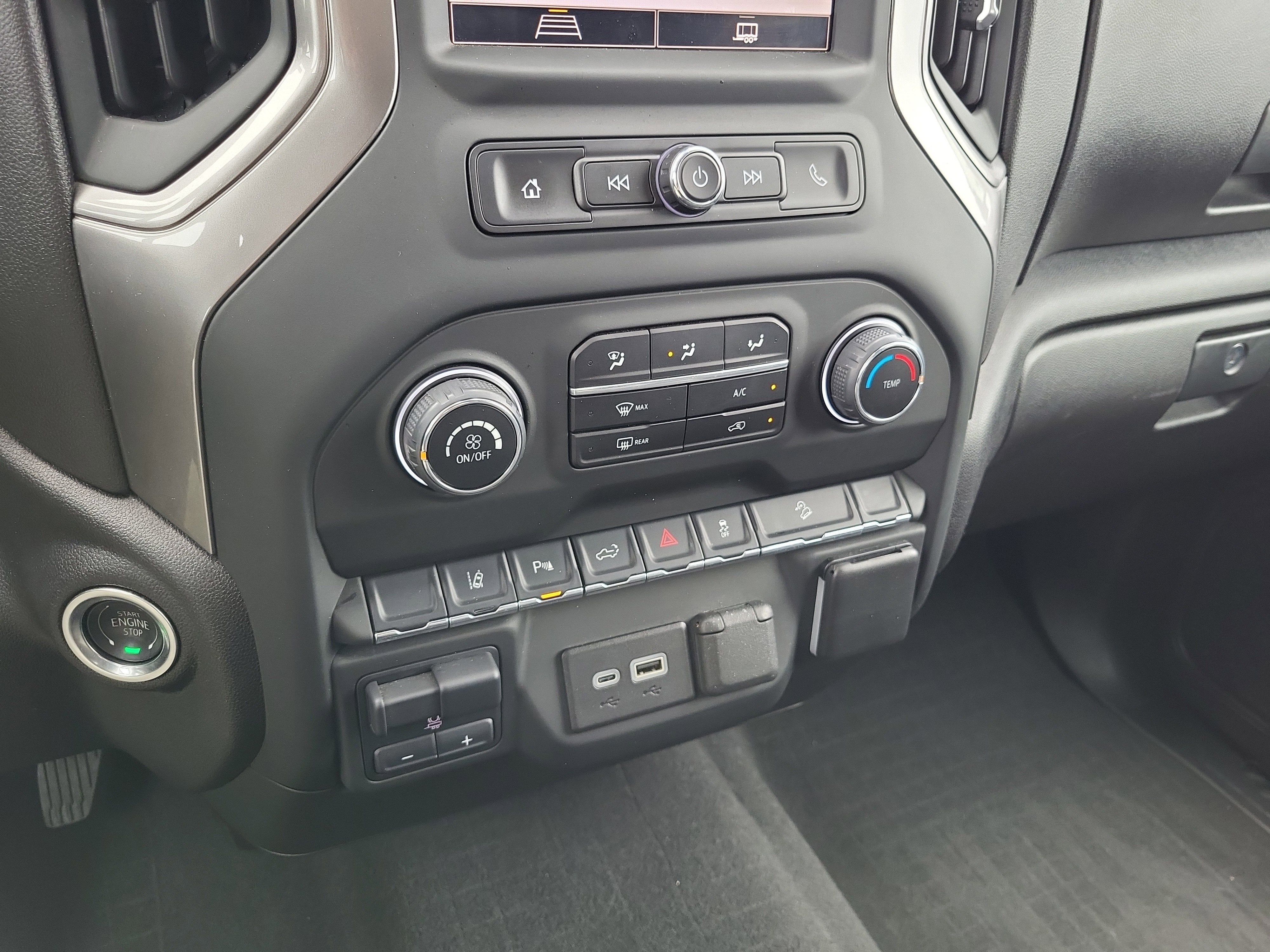 2024 Chevrolet Silverado 2500 HD Custom