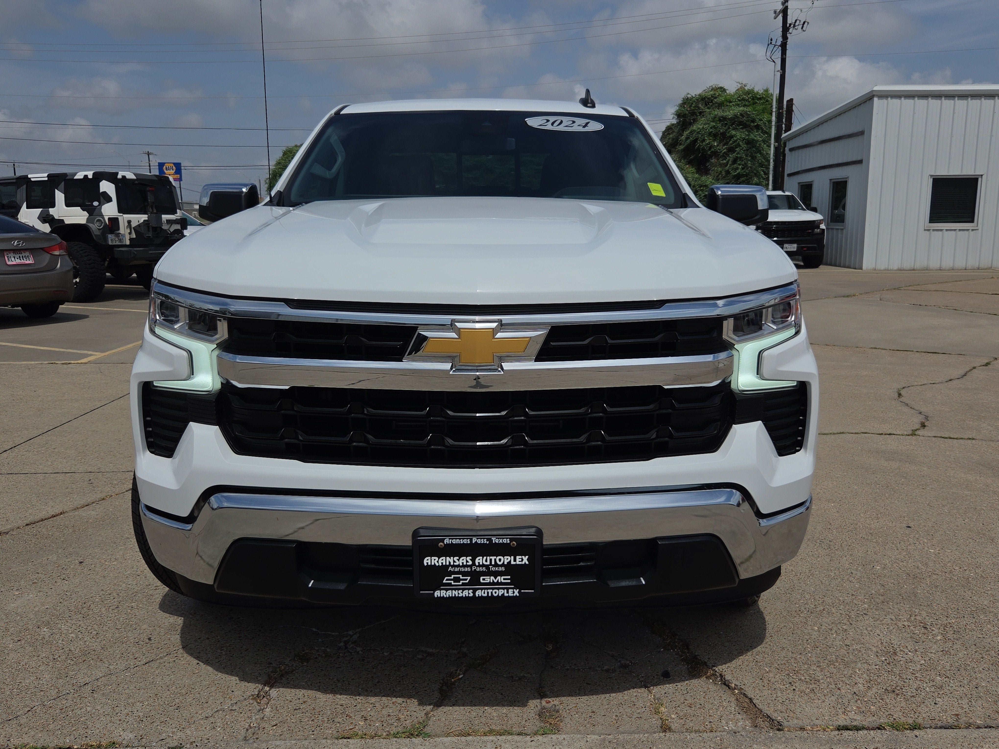 2024 Chevrolet Silverado 1500 LT