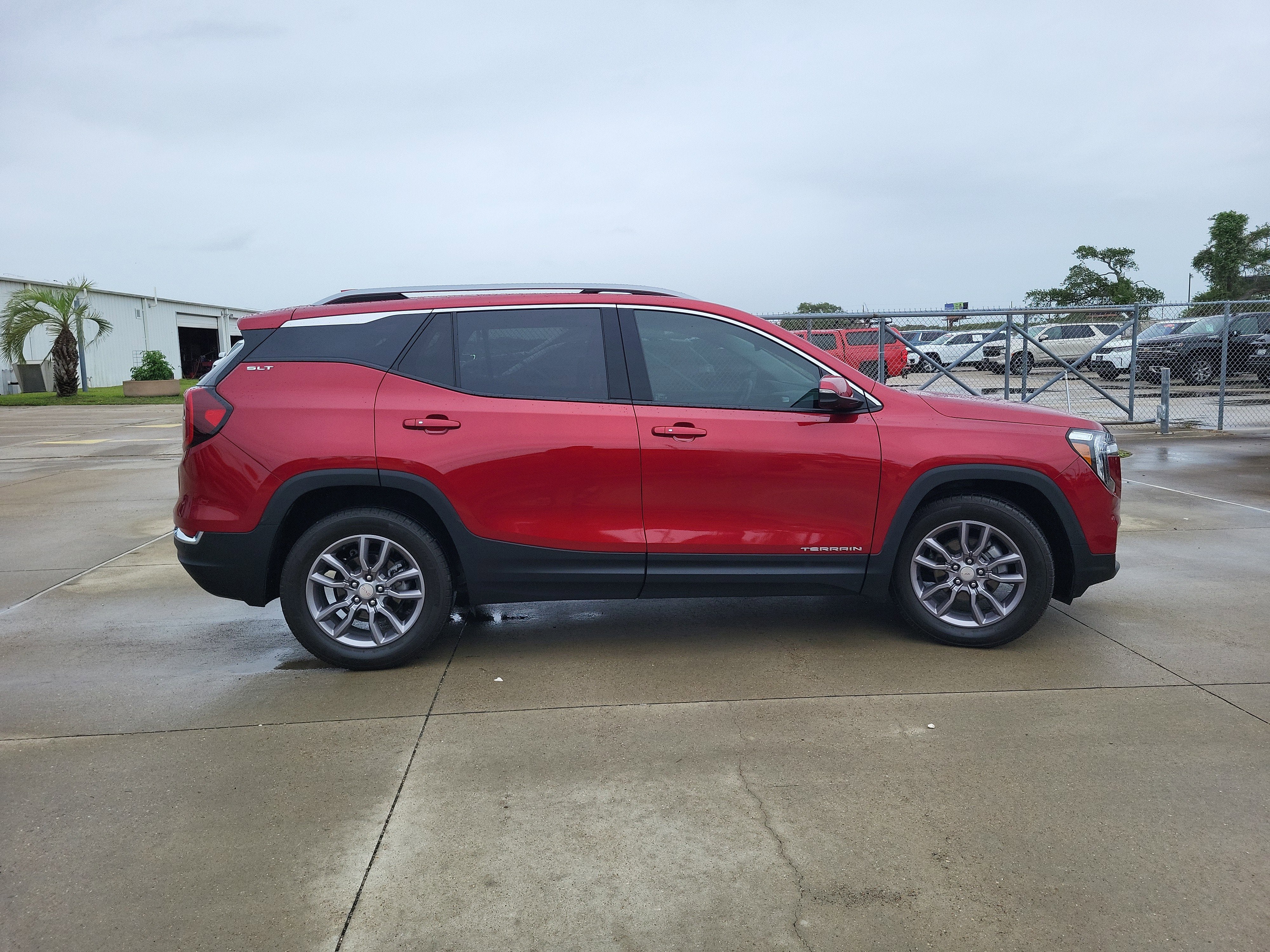 2024 GMC Terrain SLT
