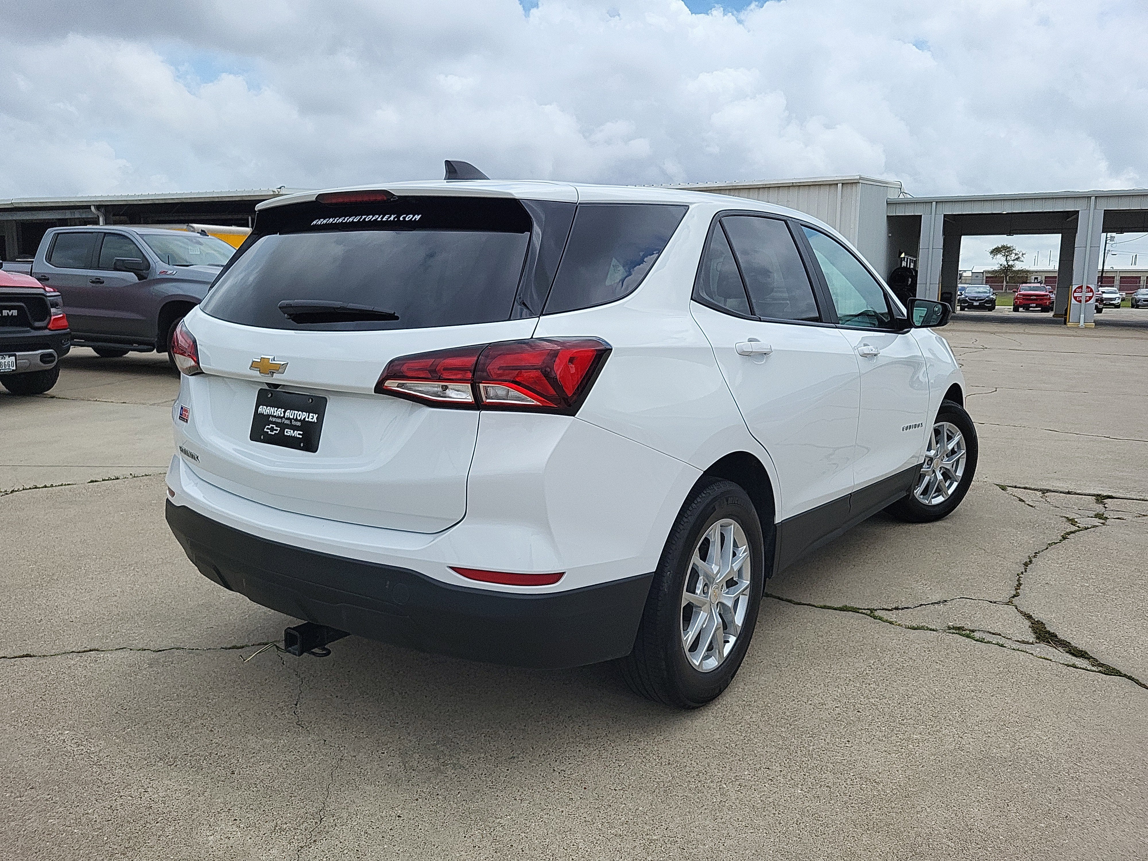 2022 Chevrolet Equinox LS
