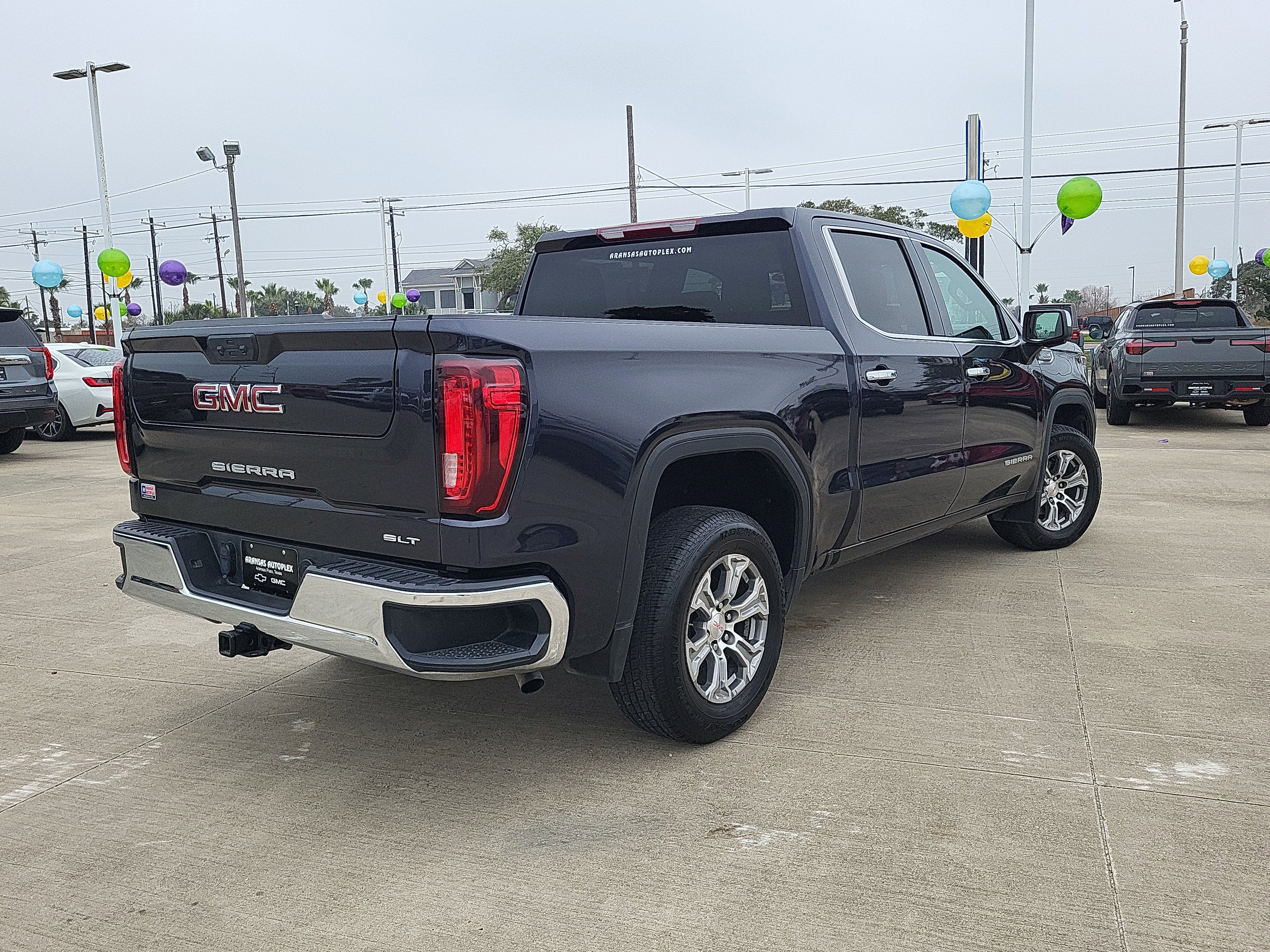 2025 GMC Sierra 1500 SLT