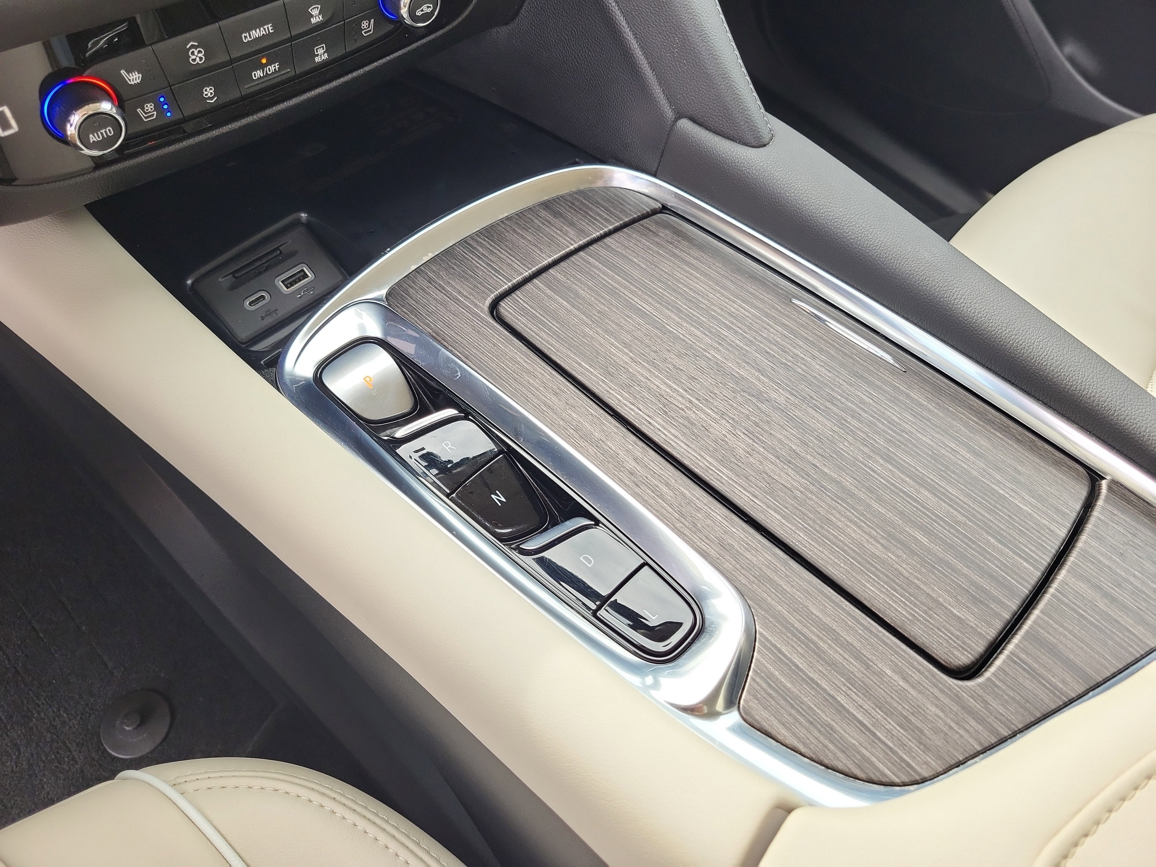 2024 Buick Enclave Avenir