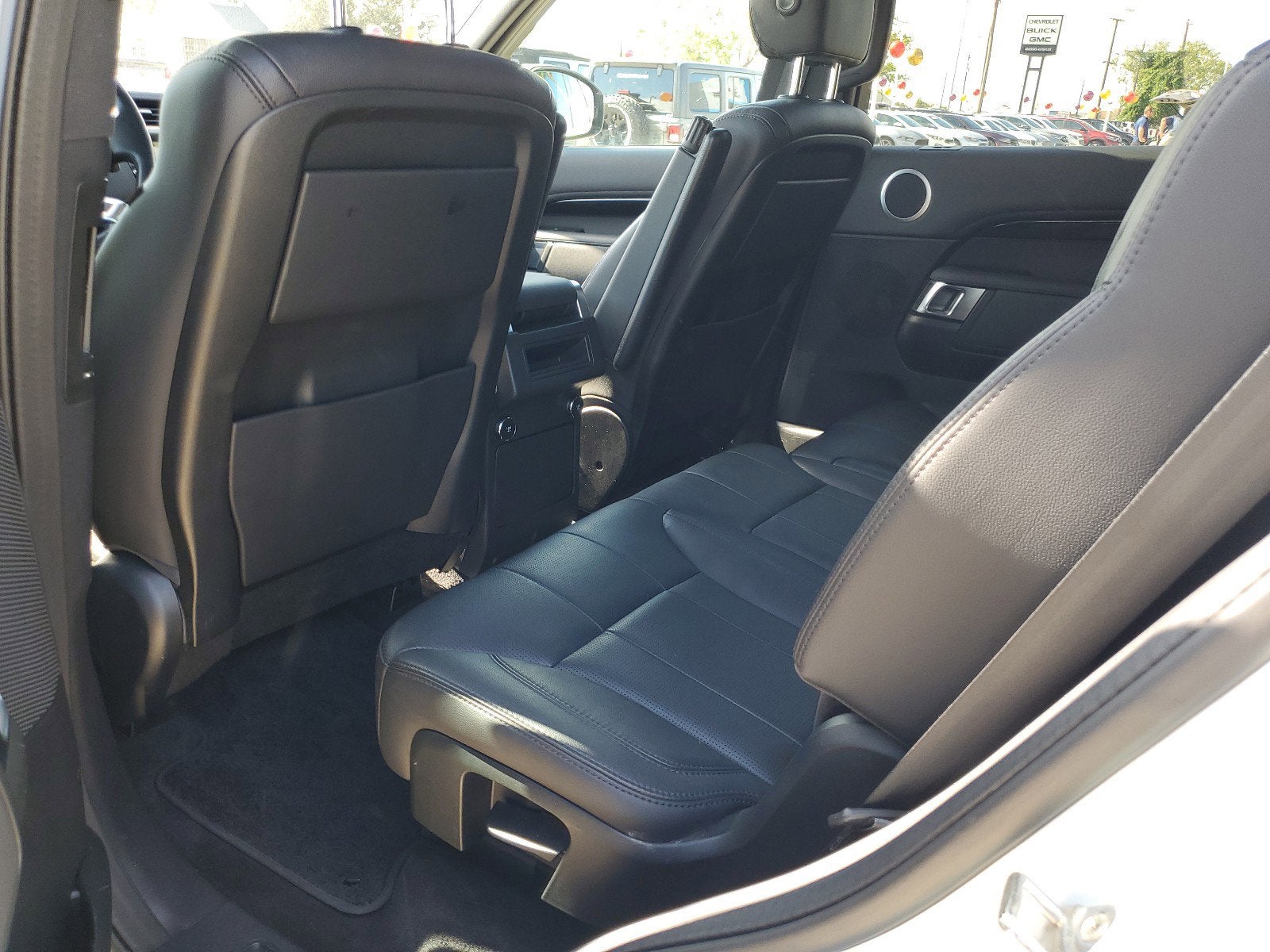 2020 Land Rover Discovery SE