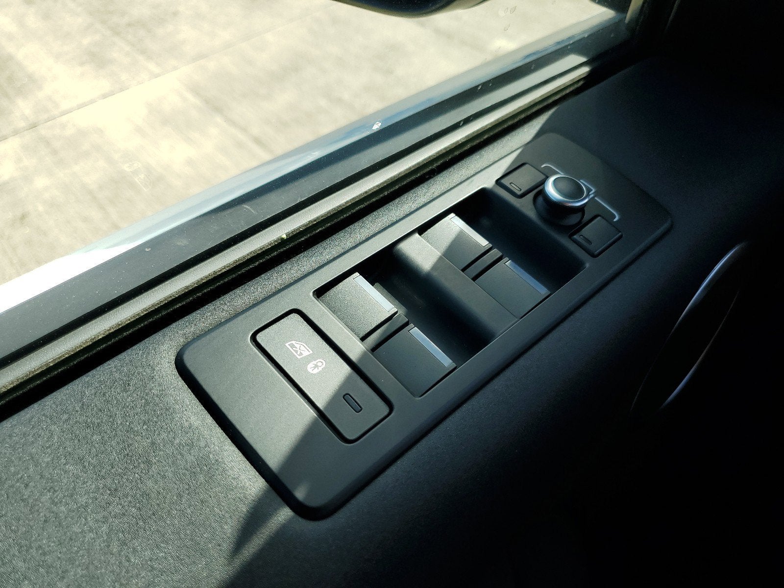 2020 Land Rover Discovery SE