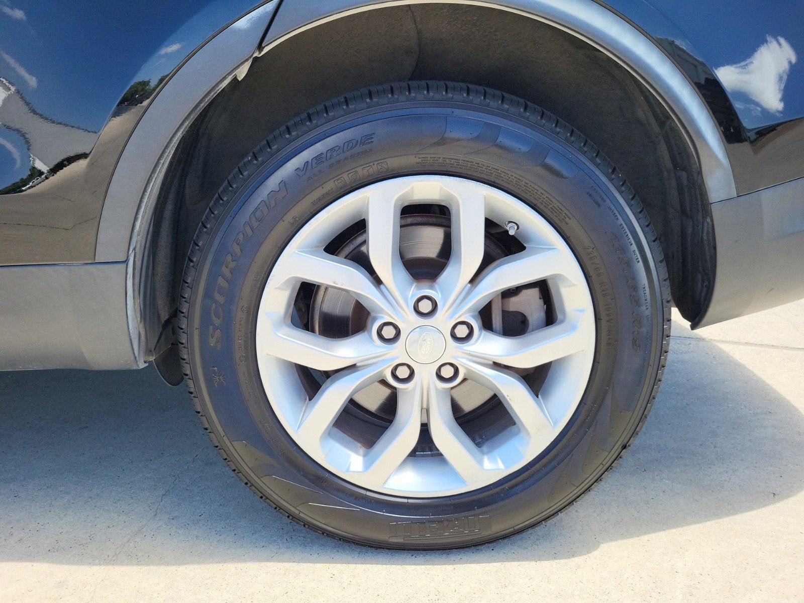 2019 Land Rover Discovery SE