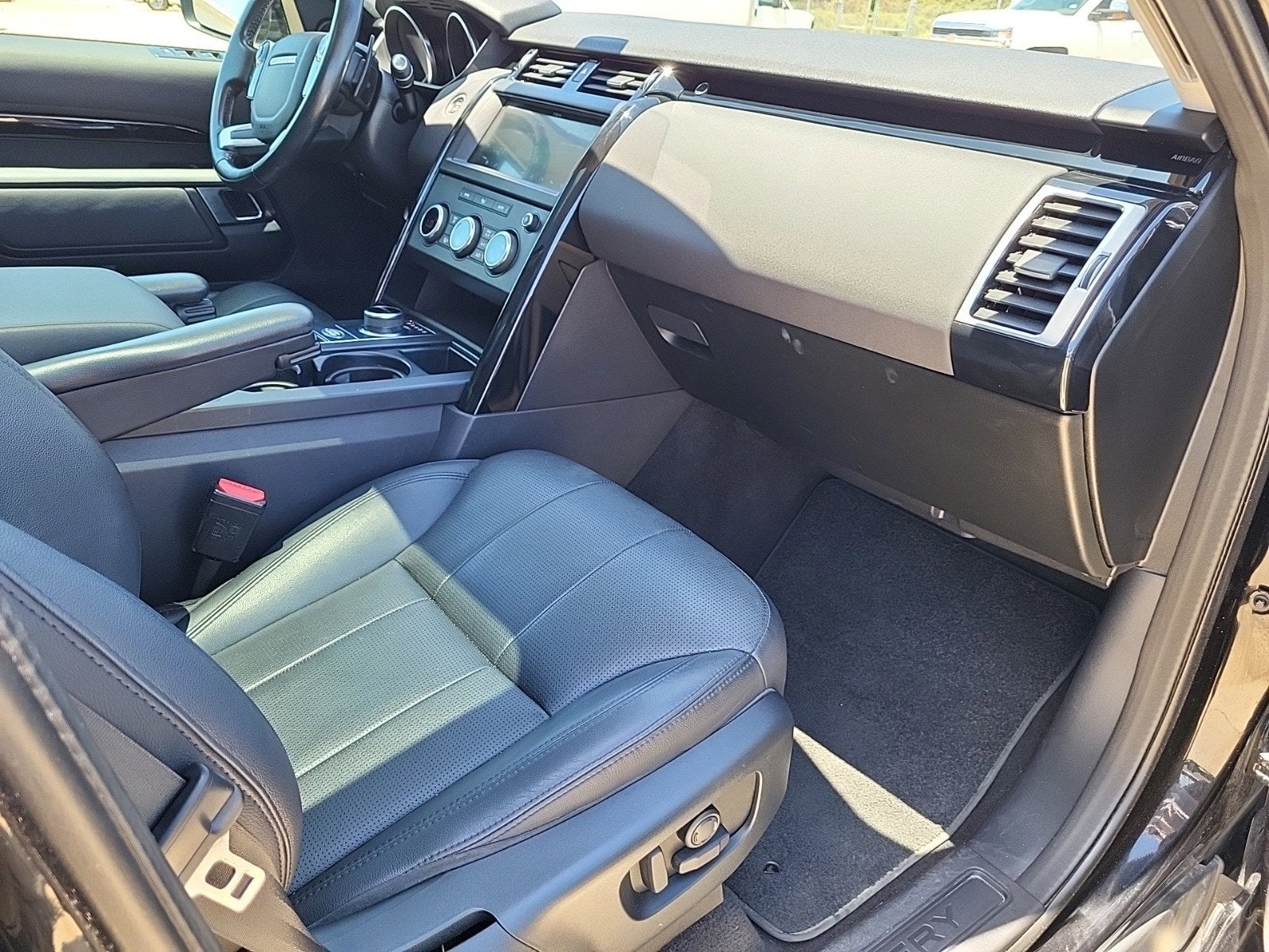 2019 Land Rover Discovery SE